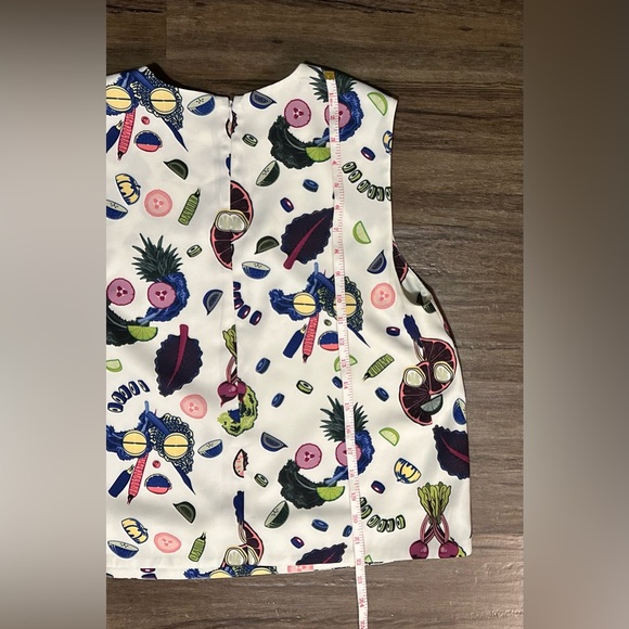 RARE FIND! Opening Ceremony Fruit Face Sleeveless Top in White. Size L - Picture 12 of 13